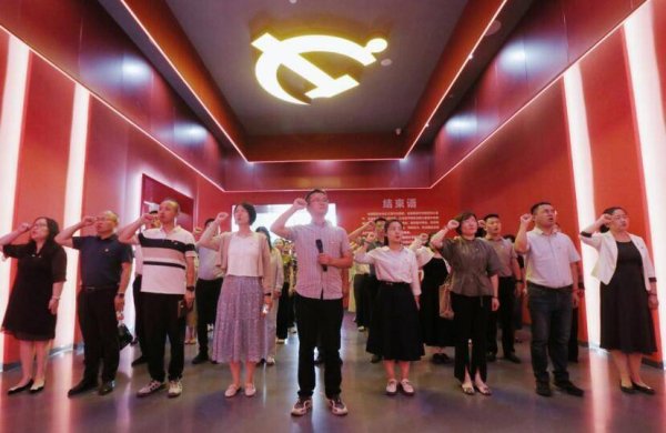 广州典丰 合肥市庐阳区：在“实”字上下功夫，以“作风之变”解“群众之忧”